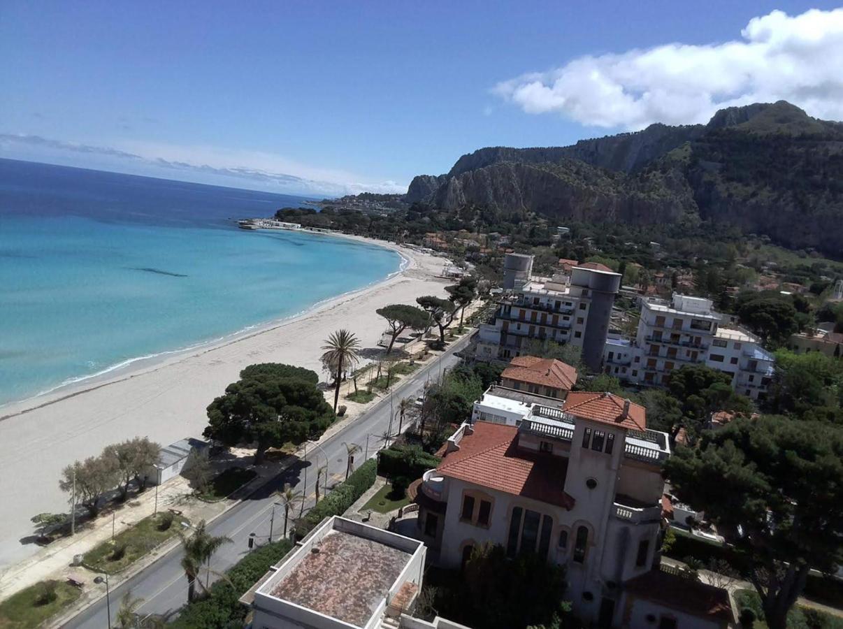 Villa Azzurra Beachfront Mondello - Palermo Zewnętrze zdjęcie
